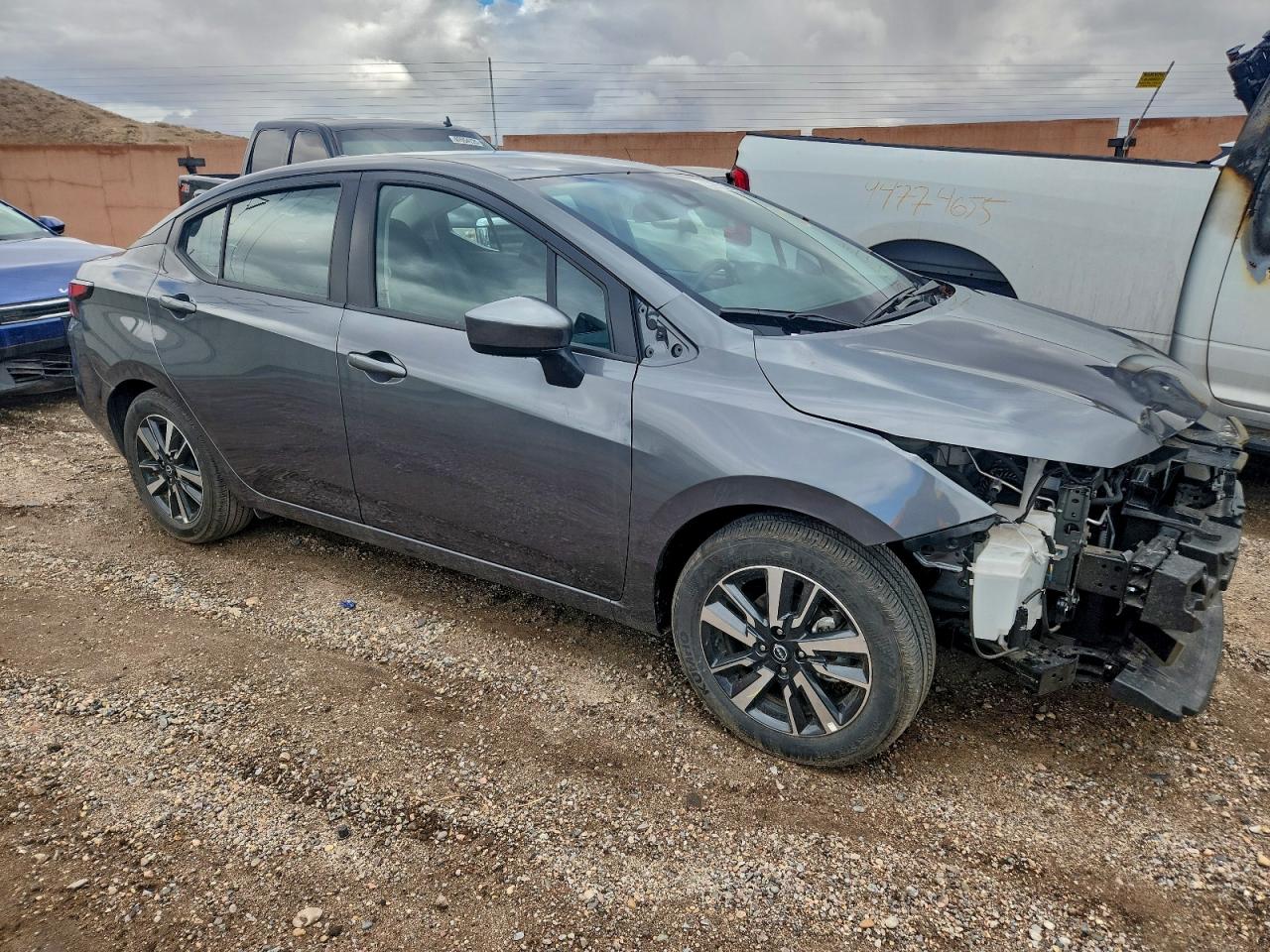 Nissan Versa Sv Image 5