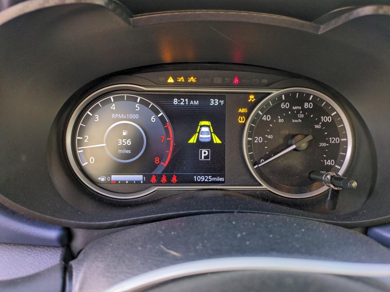 Nissan Versa Sv Image 9