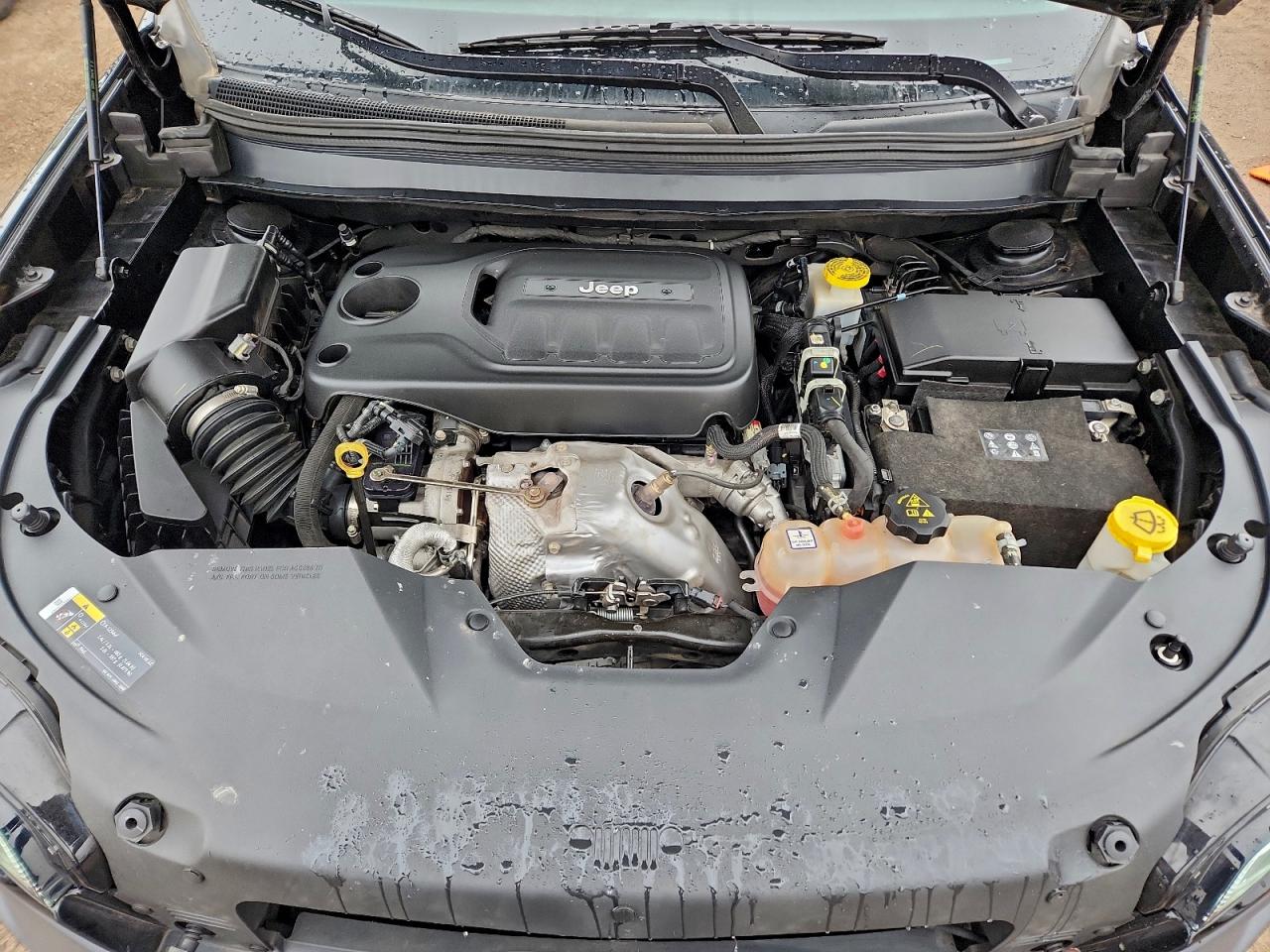 Jeep Cherokee Trailhawk Image 13