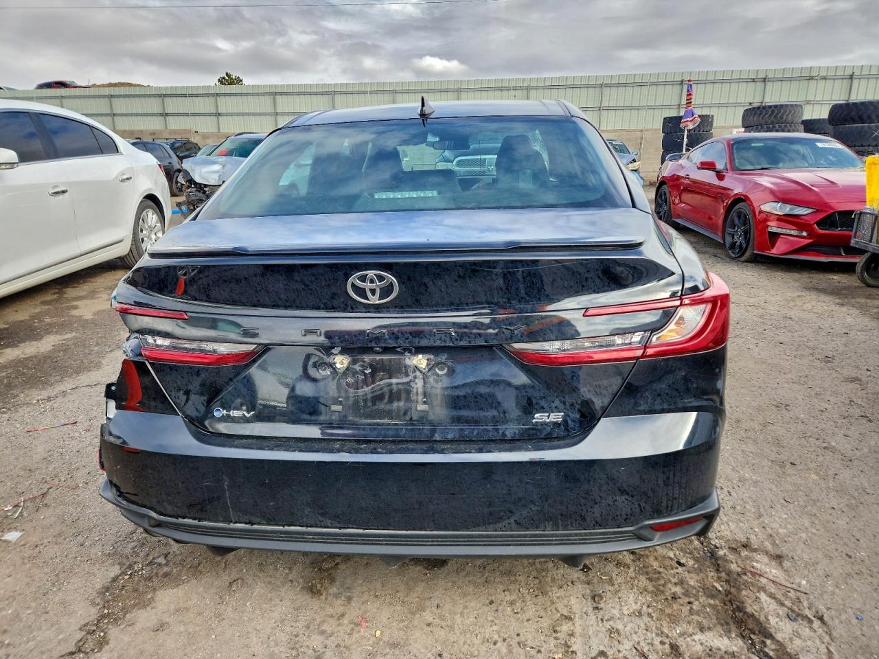 Toyota Camry Xse Image 9