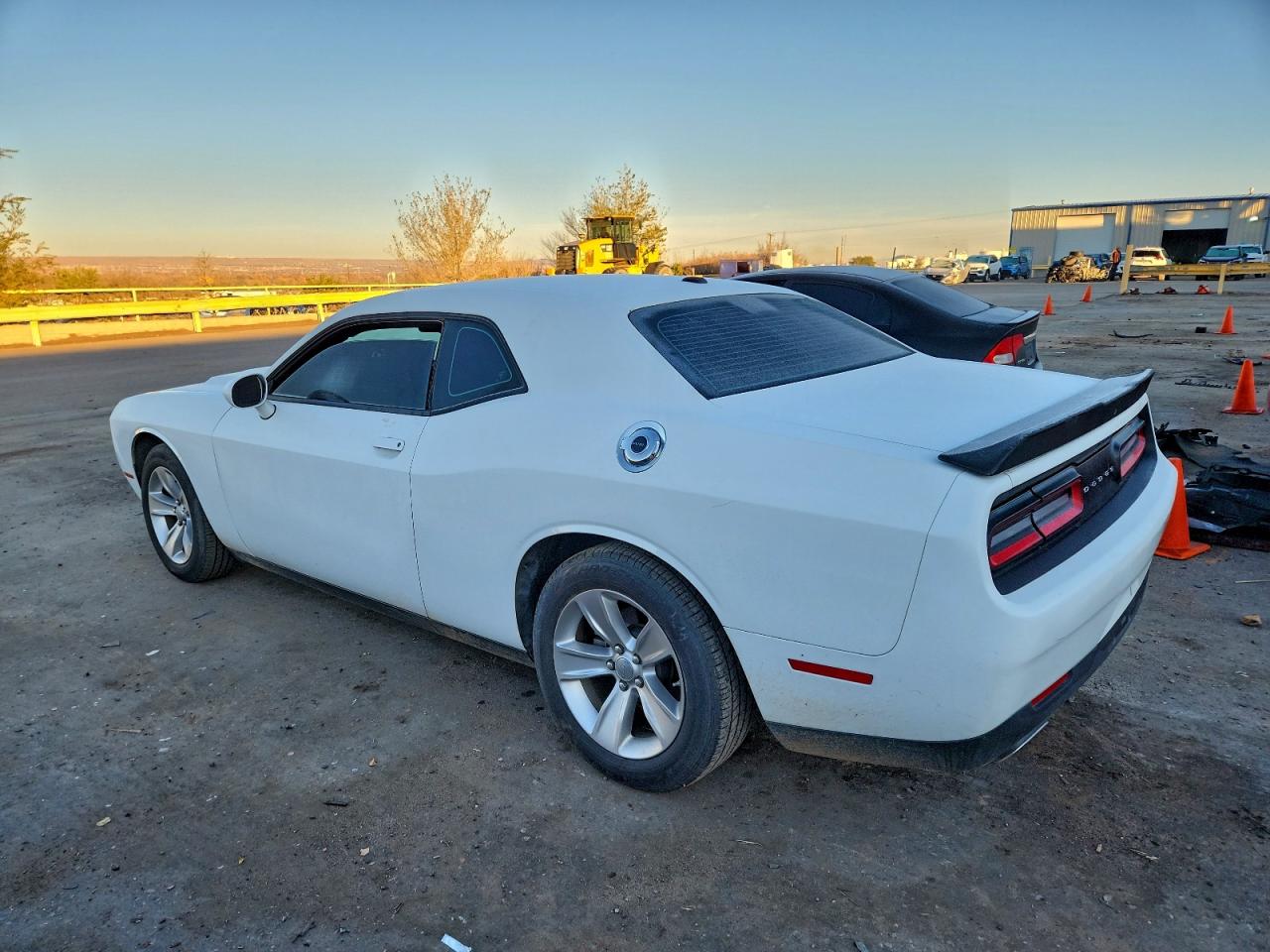 Dodge Challenger Sxt Image 2