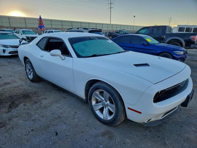 Dodge Challenger Sxt Image 3