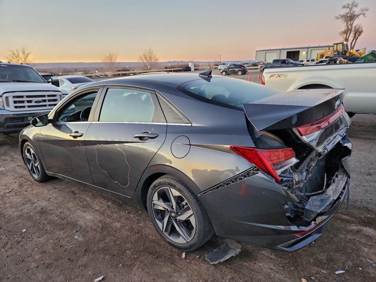 Hyundai ELANTRA Sel Image 9