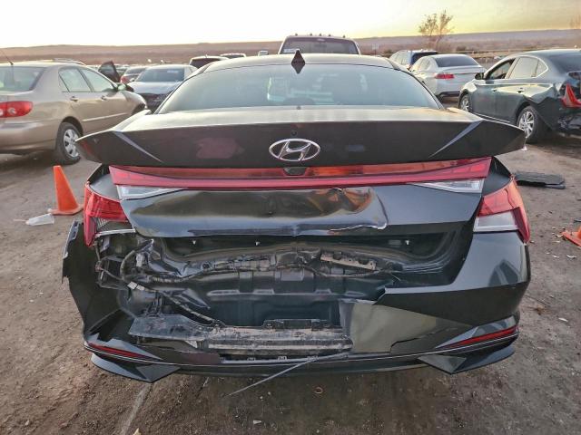 Hyundai ELANTRA Sel Image 12