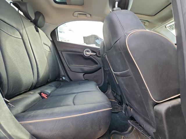 FIAT 500 Lounge Image 10