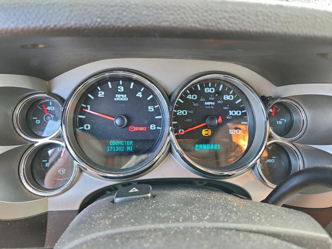 Chevrolet Silverado C1500 Image 8