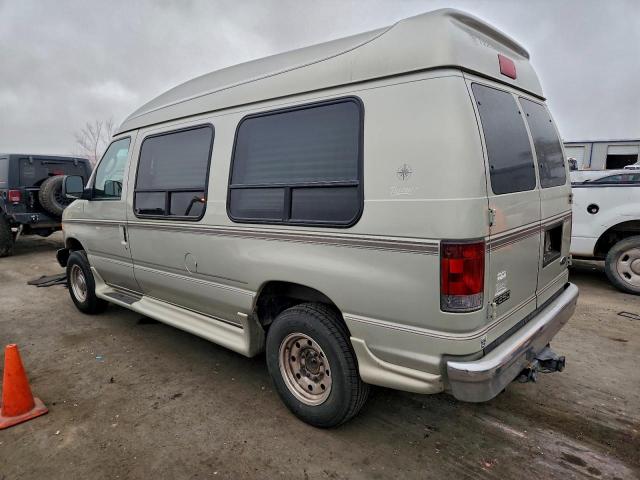 Ford Econoline E250 Van Image 2