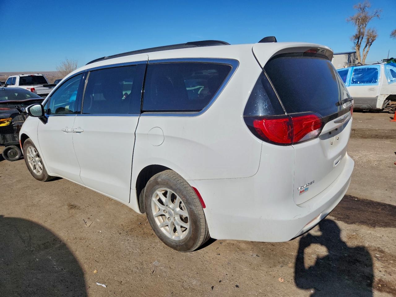 Chrysler Minivan Lxi Image 2