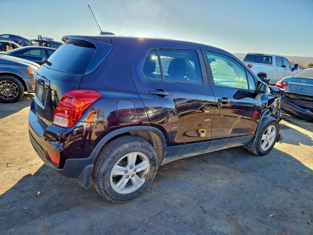 Chevrolet Trax Ls Image 3