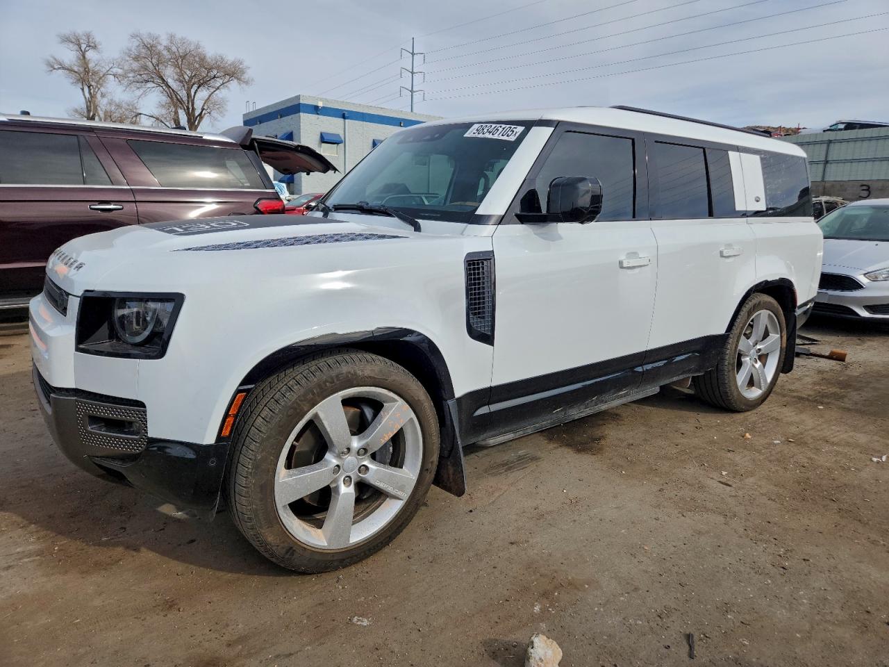 Land Rover Defender 130 X-dynamic Se Image 1