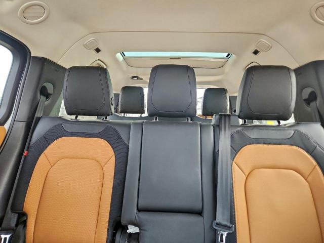 Land Rover Defender 130 X-dynamic Se Image 8