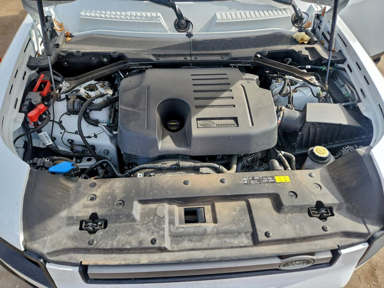 Land Rover Defender 130 X-dynamic Se Image 12