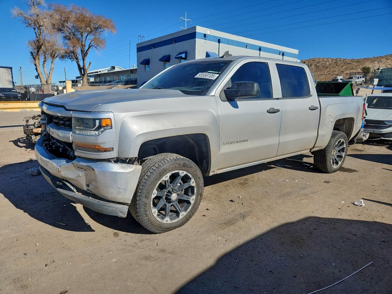 Chevrolet Silverado C1500 Custom Image 1