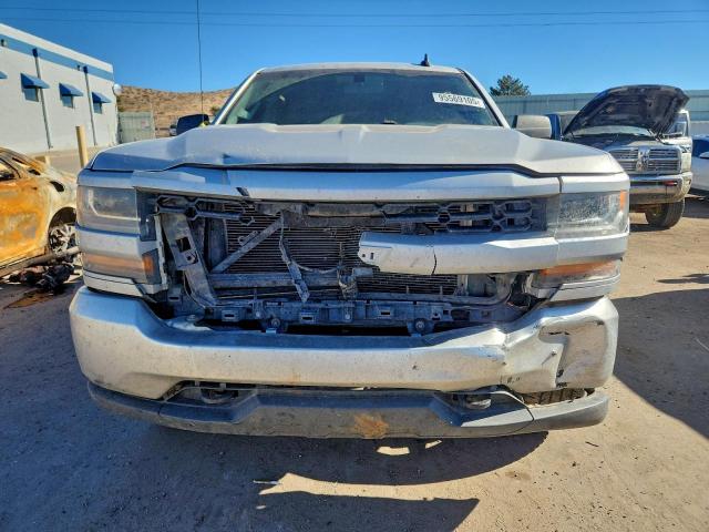 Chevrolet Silverado C1500 Custom Image 10