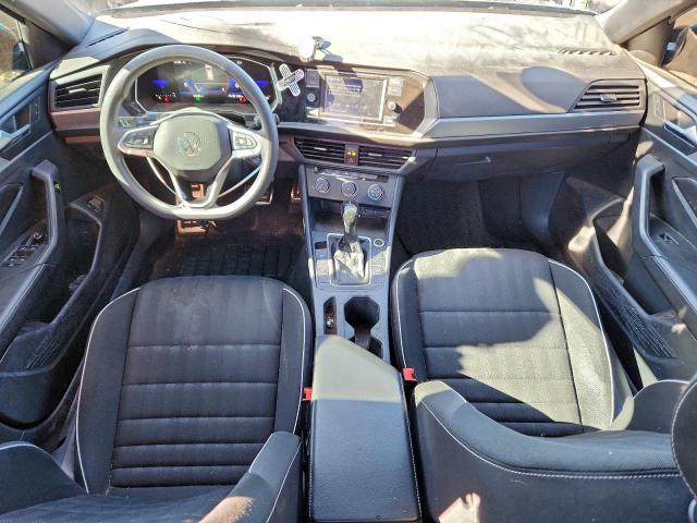 Volkswagen Jetta Sport Image 10