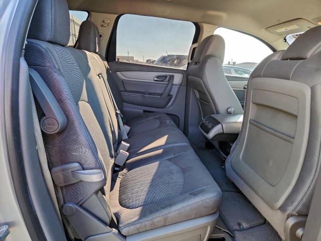 Chevrolet Traverse Ls Image 12