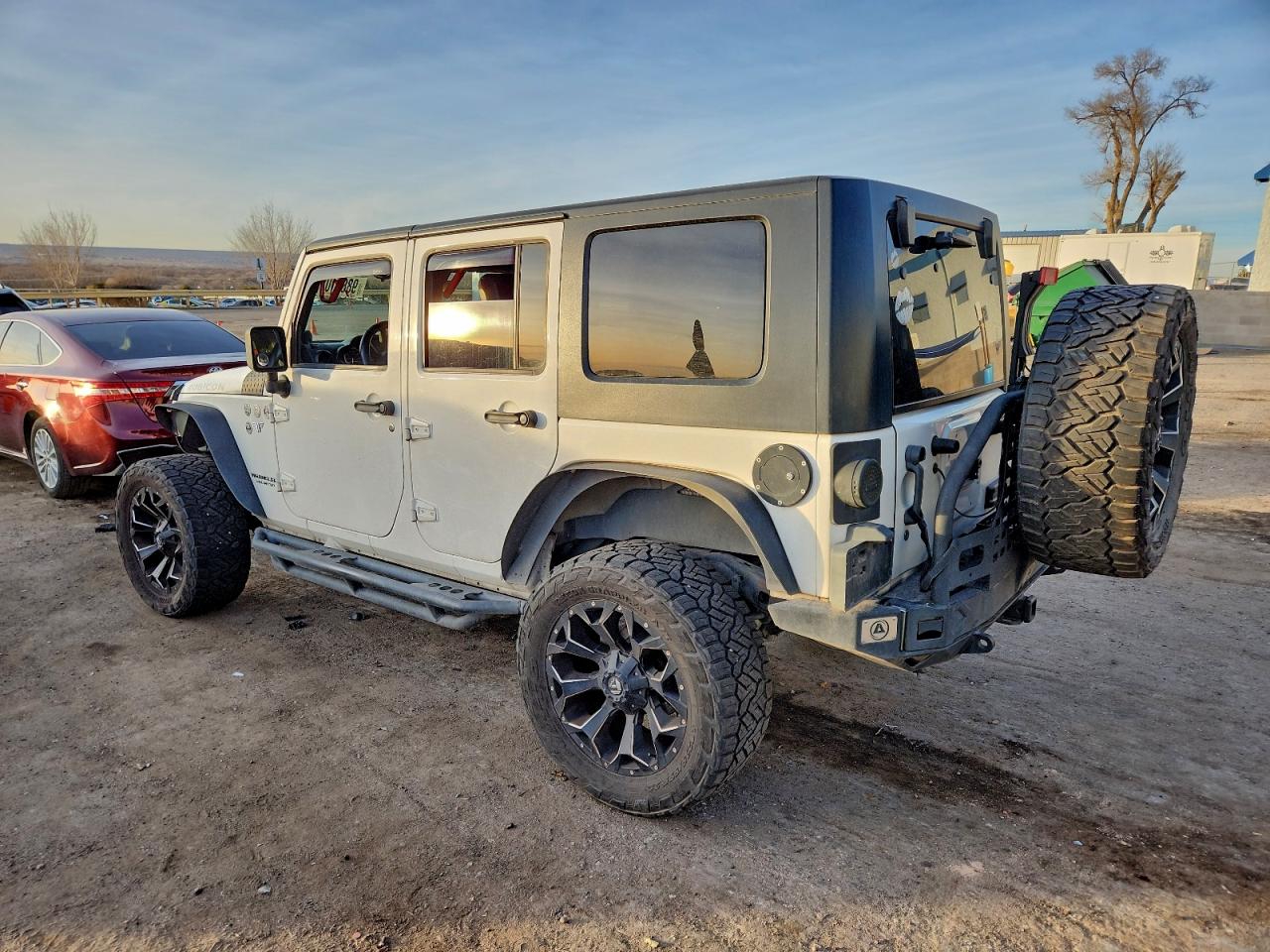 Jeep Wrangler Rubicon Image 2